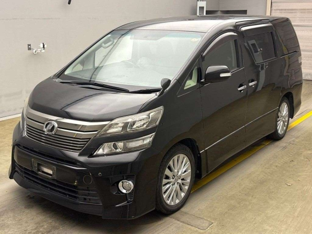 TOYOTA VELLFIRE 2013