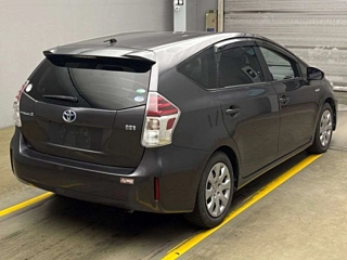 TOYOTA PRIUS ALPHA 2018