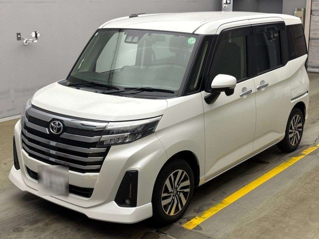 TOYOTA ROOMY 2021
