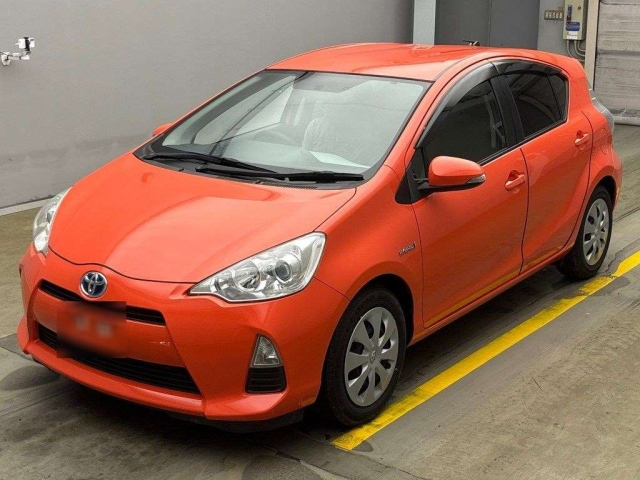 TOYOTA AQUA 2014