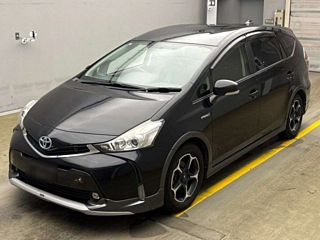 TOYOTA PRIUS ALPHA 2015
