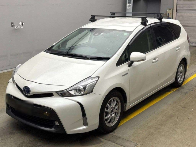 TOYOTA PRIUS ALPHA 2020