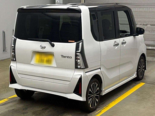 DAIHATSU TANTO 2022