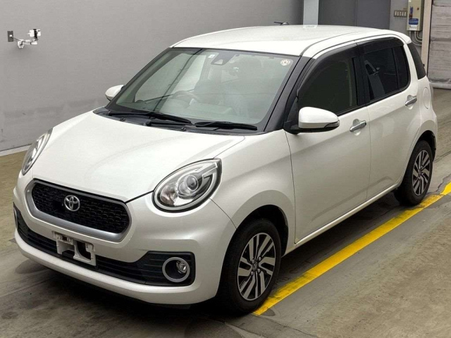TOYOTA PASSO 2016