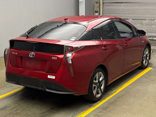TOYOTA PRIUS 2016