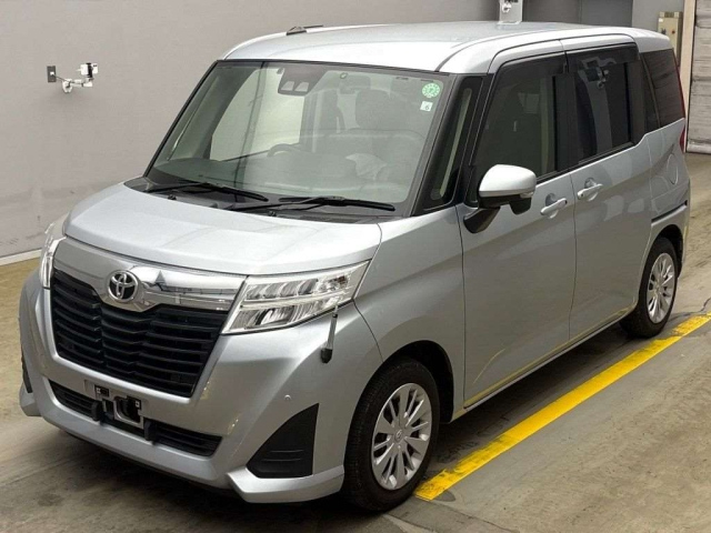 TOYOTA ROOMY 2020