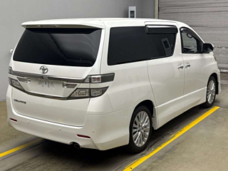 TOYOTA VELLFIRE 2012