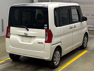 DAIHATSU TANTO 2018