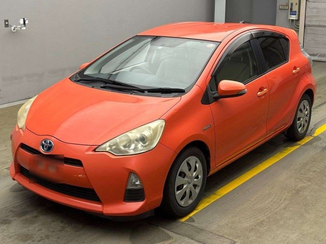 TOYOTA AQUA 2012