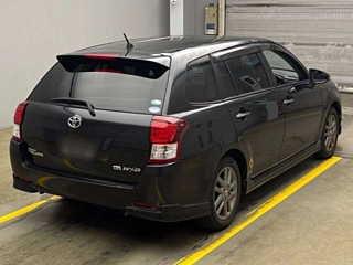 TOYOTA COROLLA FIELDER 2013