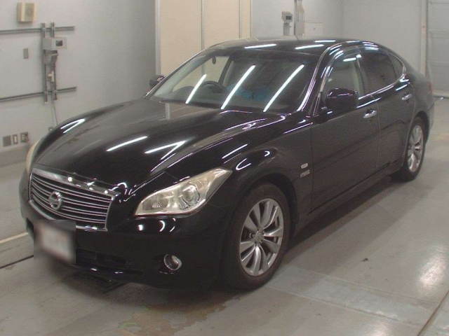 NISSAN FUGA 2011