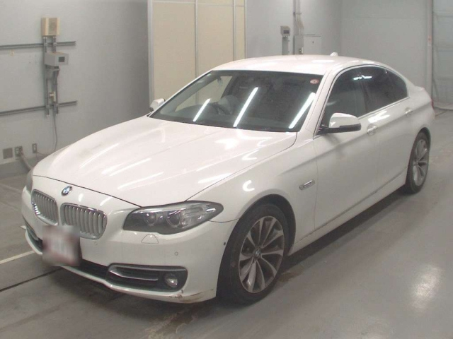 BMW 5 SERIES 2013