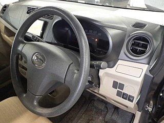 DAIHATSU MOVE 2013