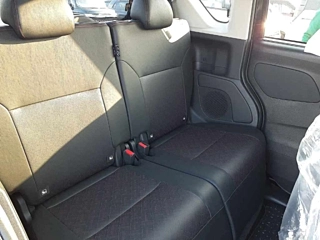 NISSAN ROOX 2024