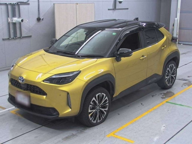 TOYOTA YARIS CROSS