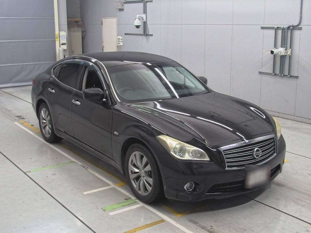 NISSAN FUGA 2009