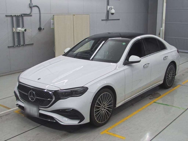 MERCEDES BENZ E CLASS