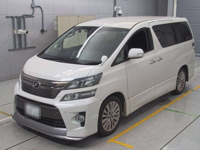 TOYOTA VELLFIRE 2013