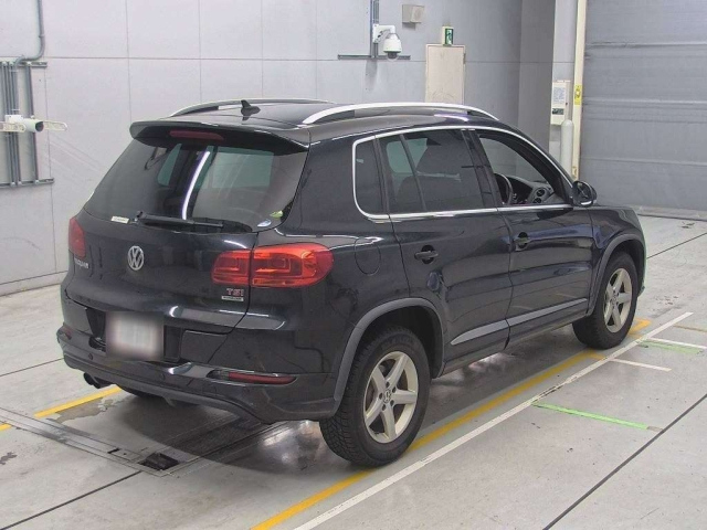 VOLKSWAGEN TIGUAN 2014