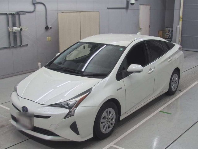 TOYOTA PRIUS 2016
