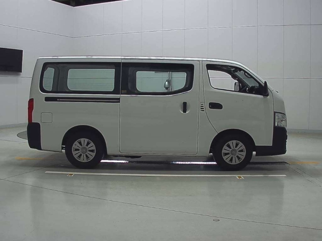 NISSAN CARAVAN VAN 2022
