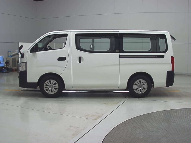NISSAN CARAVAN VAN 2022