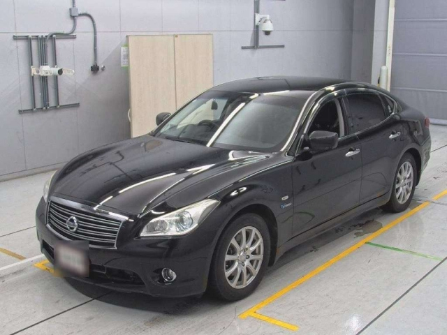 NISSAN FUGA 2012