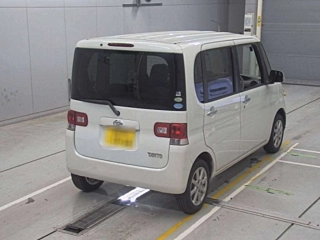 DAIHATSU TANTO 2011