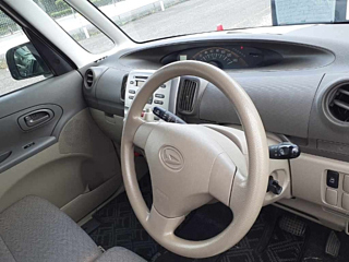 DAIHATSU TANTO 2011