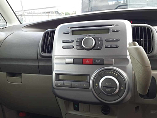 DAIHATSU TANTO 2011