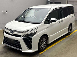 TOYOTA VOXY 2018