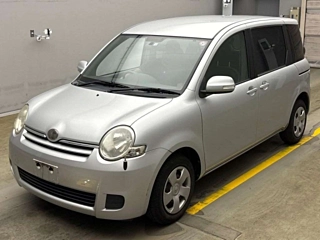 TOYOTA SIENTA 2010