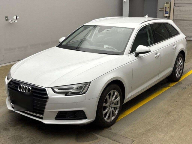 AUDI A4 2017