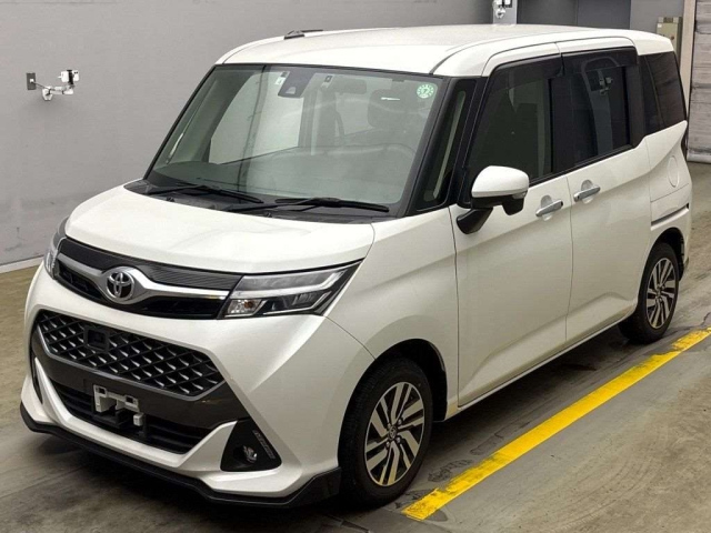 TOYOTA TANK 2018