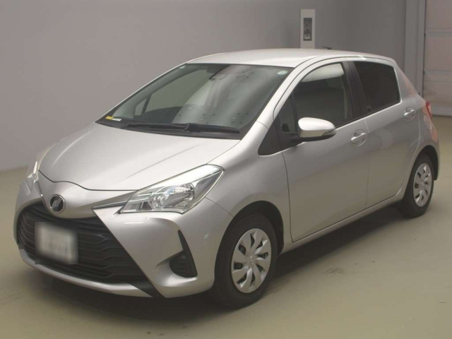TOYOTA VITZ 2018