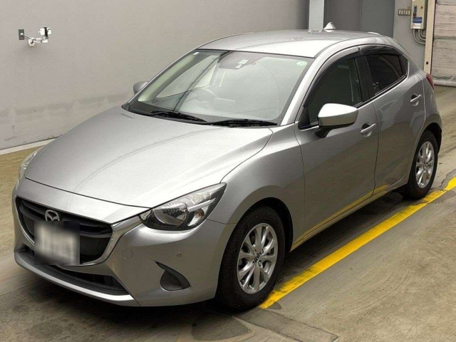 MAZDA DEMIO 2015