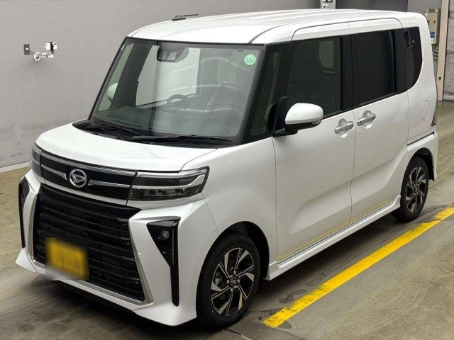DAIHATSU TANTO 2024