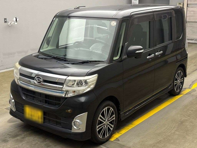 DAIHATSU TANTO 2014