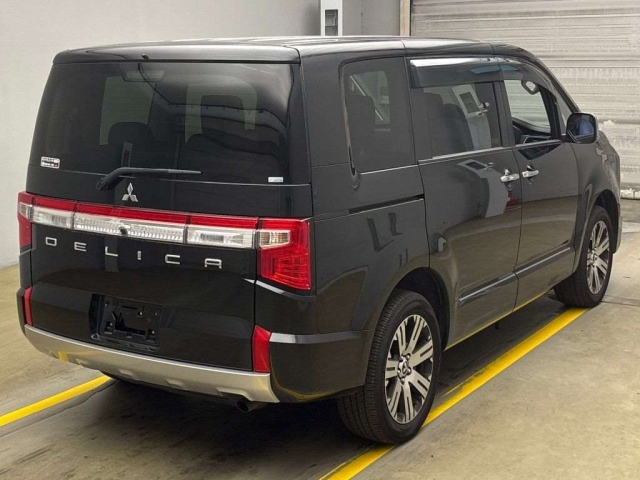 MITSUBISHI DELICA D5 2022