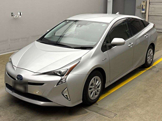 TOYOTA PRIUS 2018
