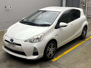 TOYOTA AQUA 2014