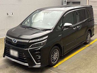 TOYOTA VOXY 2019