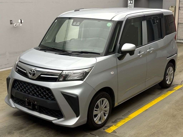 TOYOTA ROOMY 2021