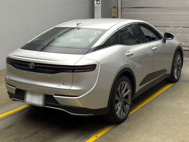 TOYOTA CROWN CROSSOVER 2025