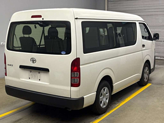 TOYOTA HIACE 2020