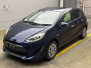 TOYOTA AQUA 2018