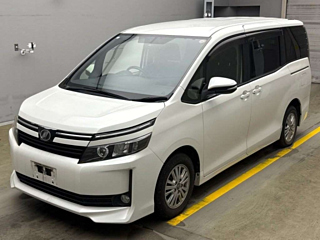 TOYOTA VOXY 2014