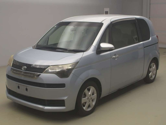 TOYOTA SPADE 2012