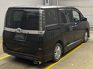 TOYOTA VOXY 2015