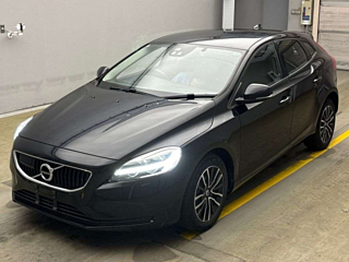 VOLVO V40 2018